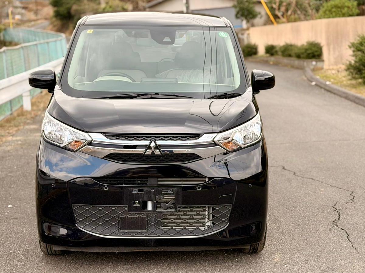 Mitsubishi eK Wagon M 2023 for Sale in Kiribathgoda - Great Deals Available | Libro Cars